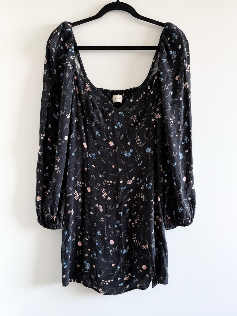 Wilfred Novella Longsleeve Mini Dress (Floral print)